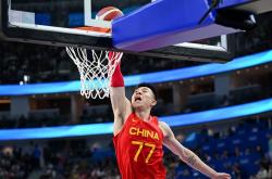 足球直播平台-包含中国男篮轻取猛龙，米切尔关键制胜的词条