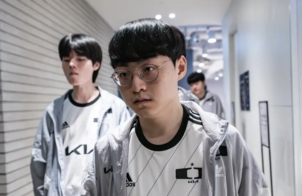 BRO碾压WBG，Canyon拿下关键大龙入围赛3:0（广州）