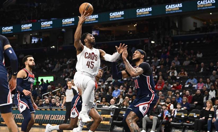 包含中国男篮轻取猛龙，米切尔关键制胜的词条